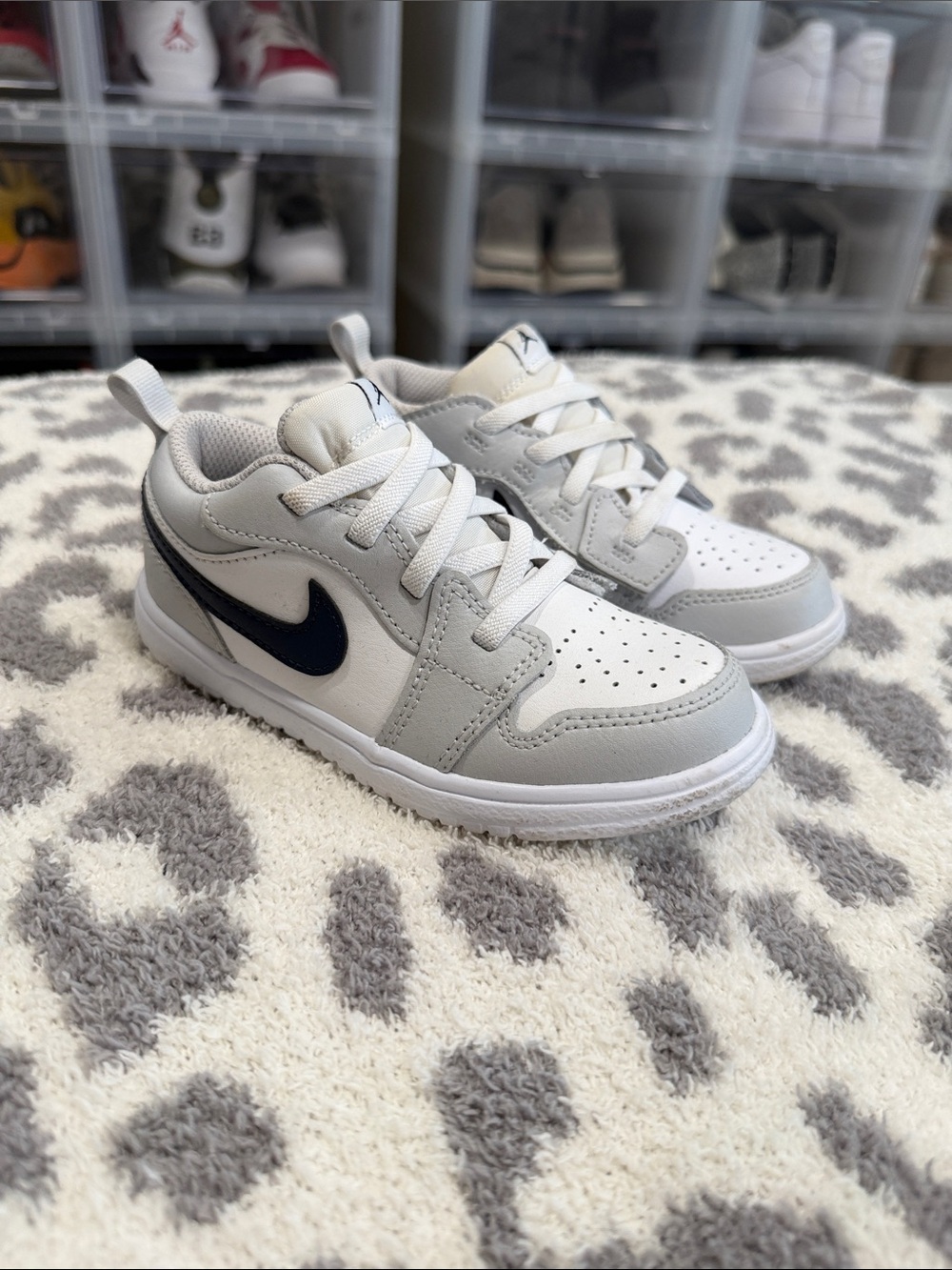 Nike Kids White and Gray Low-Top Sneakers with Navy Swoosh